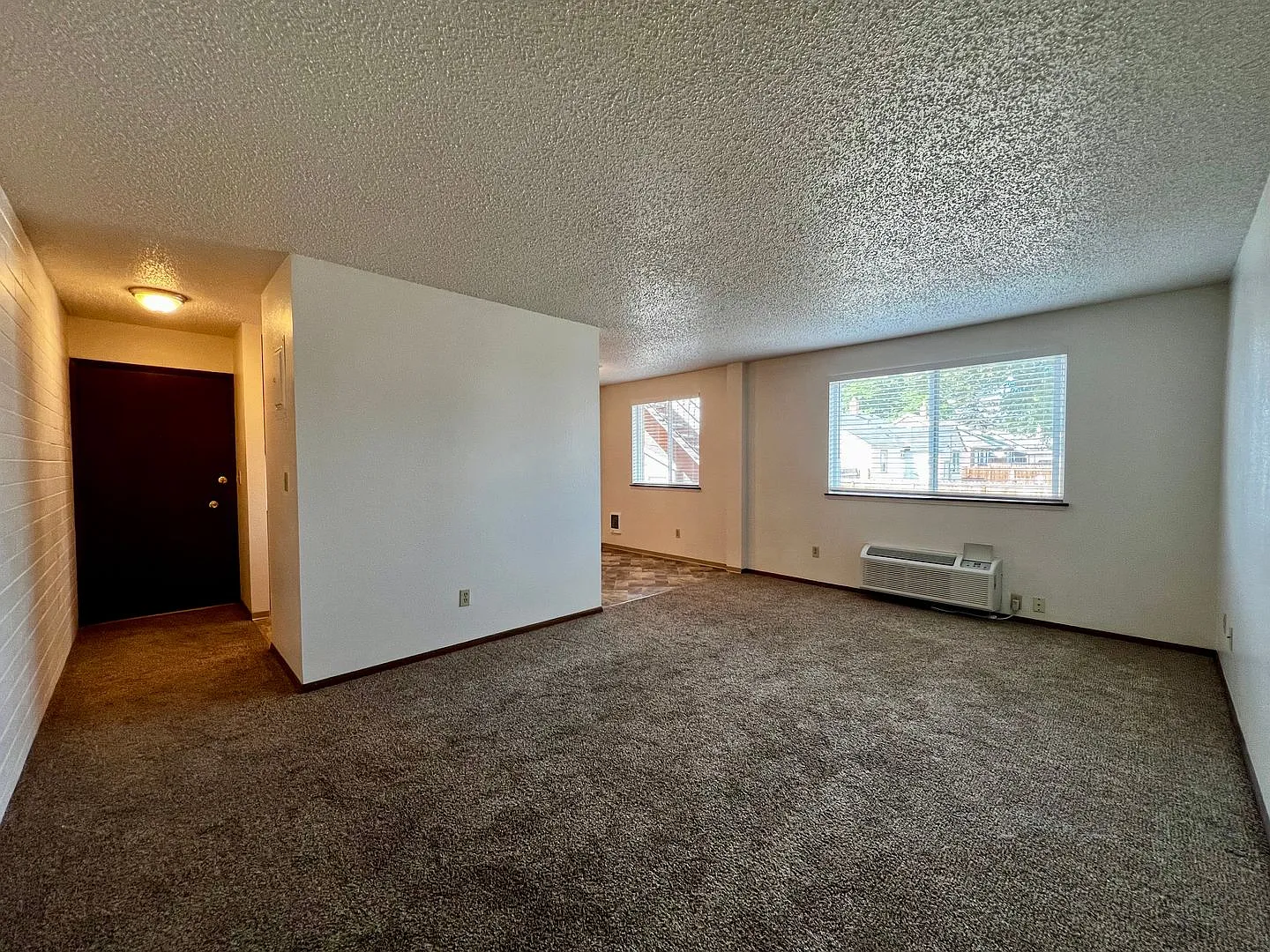 3 Level Apartment building - Selah WA — Photo 2