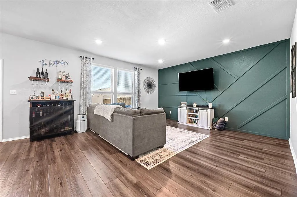 317 Black Alder Street - 1 — Photo 3