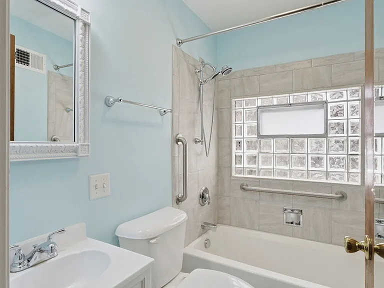 1146 Moorlands Dr #A — Photo 13