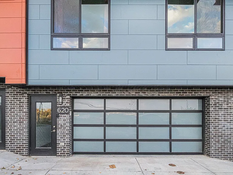 620 N 46th St — Photo 3