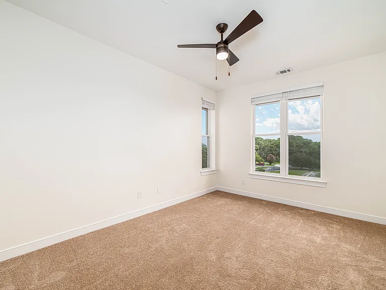 2221 Pretty Lake Ave — Photo 55