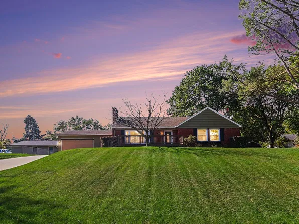 167 University Dr, Howell, MI 48843