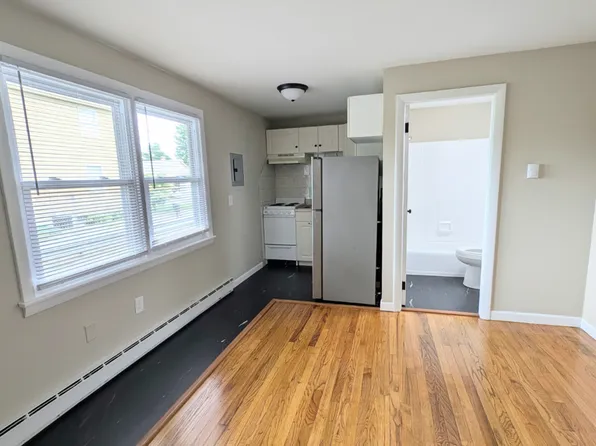 43 Motyka, 43 Motyka St #2, Ludlow, MA 01056