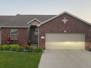 8244 Trail Ridge Ct, Lincoln, NE 68505