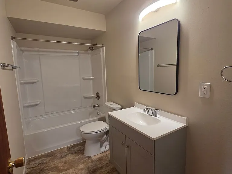 4301 Eastridge Dr — Photo 8