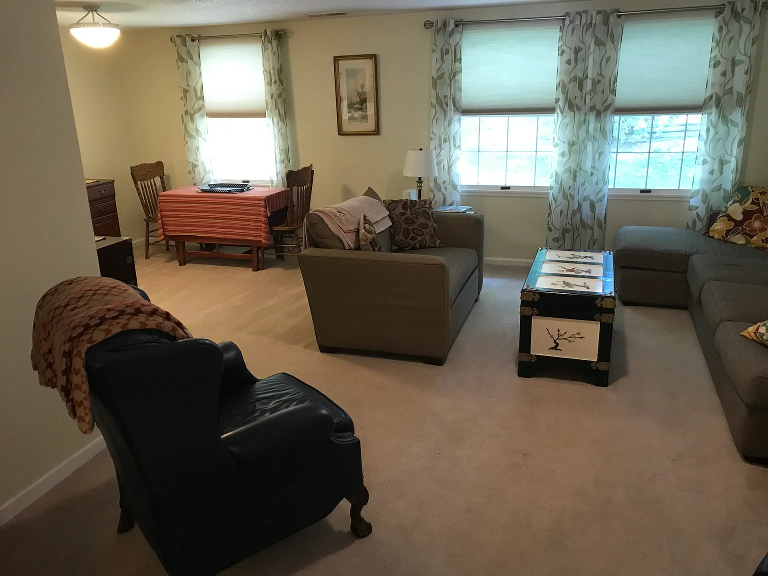 3 bed, 2350 sqft, $2,650 — Photo 4