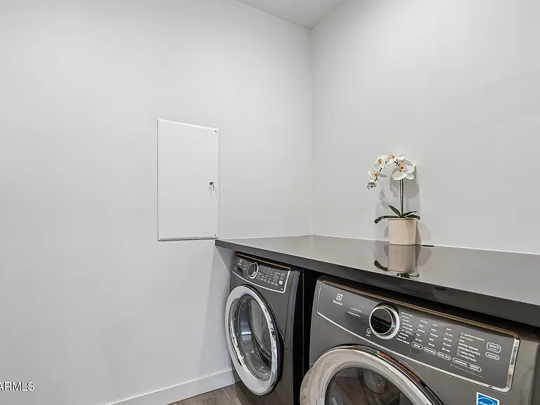 3200 N 39th St #28 — Photo 13