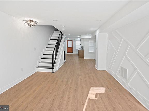 2nd image of 2436 E Biddle St
