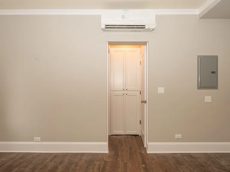 817 W Lakeside Pl #802 — Photo 9