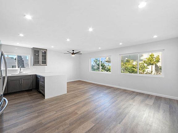 Open floor plan of the living & dining room area
