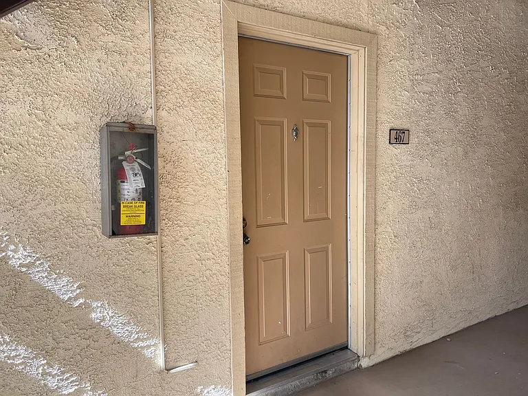 4960 Indian River Dr #467 — Photo 3