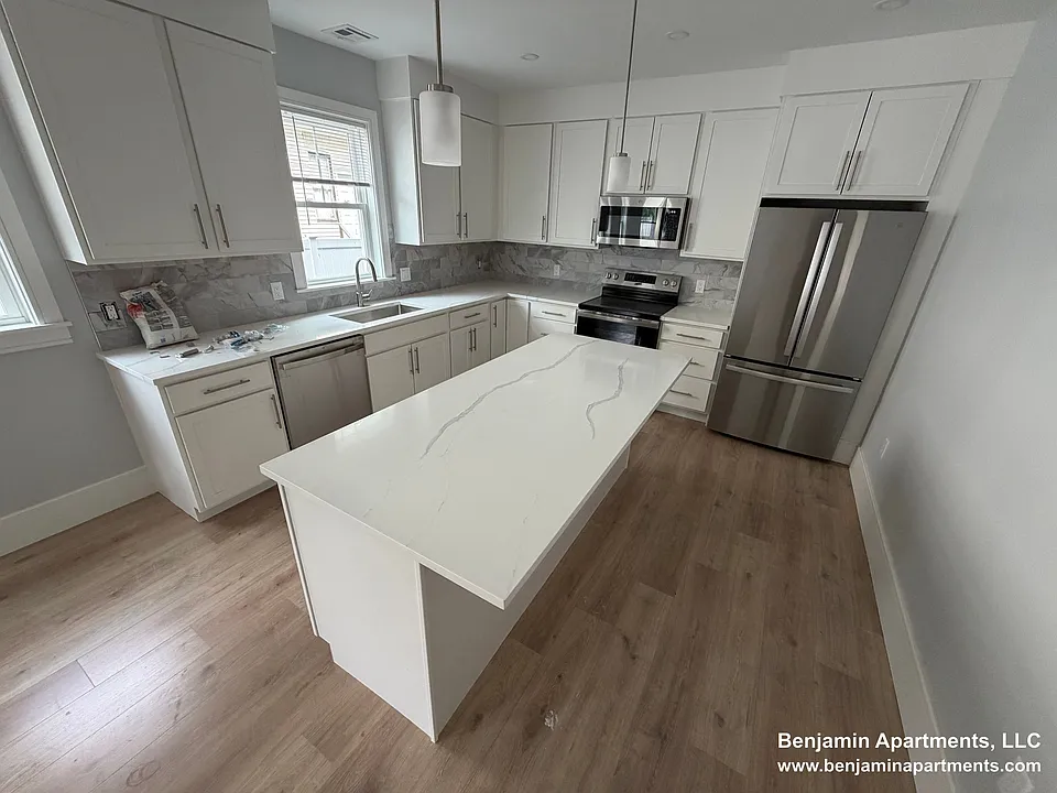 9-11 Holton St #3A