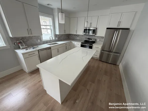 9 Holton St, Brighton, MA