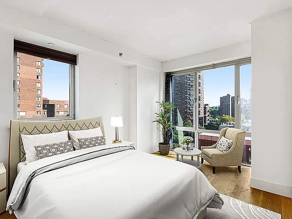 3rd image of 222 E 111th St APT 8E