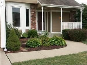 2nd image of 1231 NE Cardinal Dr