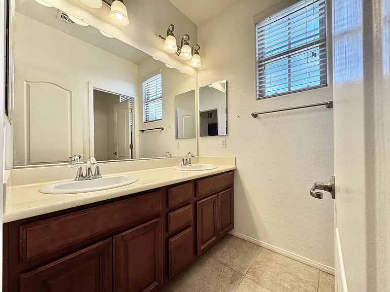 10037 White Mulberry Dr #1 — Photo 66