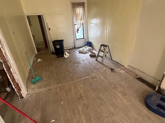2nd image of 2259 N Bouvier St