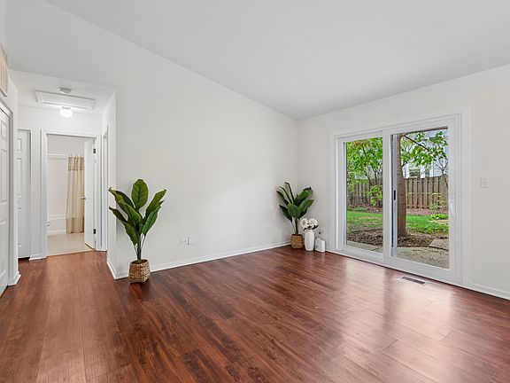 3rd image of 3287 Medford Ct