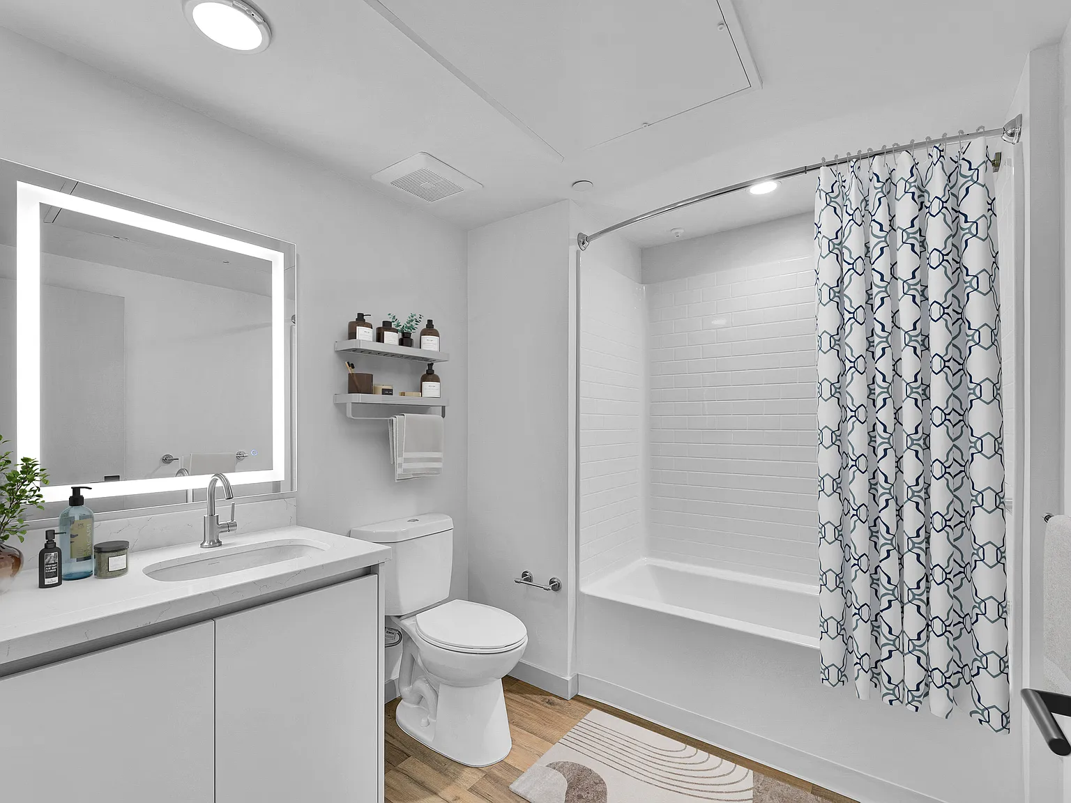 2 bed, 1000 sqft, $2,390 — Photo 4