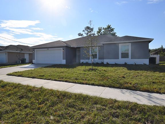 2nd image of 926 SW Idol Ave