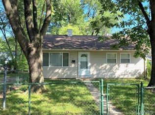 1150 Lilac Dr, Belleville, IL