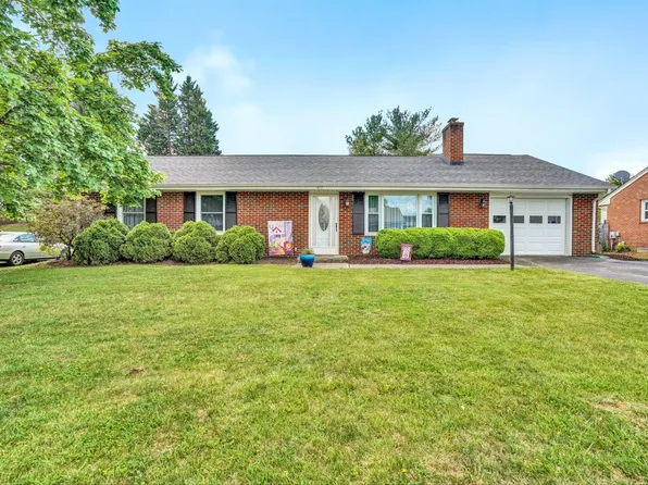 418 Rebecca Ln, Salem, VA 24153