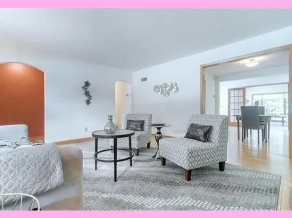 903 Schultz Pl, Monona, WI 53716