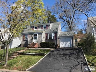 91 Overlook Dr, Dumont, NJ, 07628