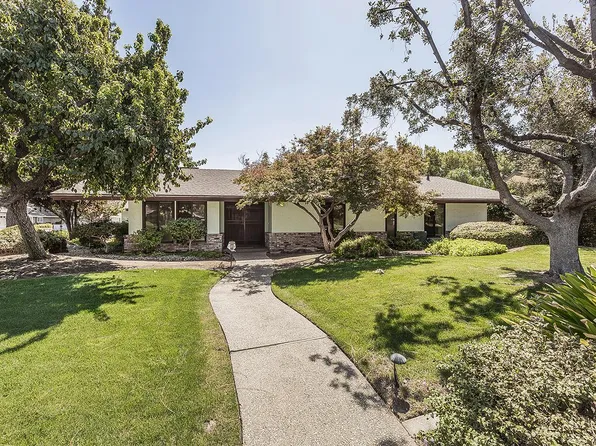 2094 Fairmont Ave, Clovis, CA 93611