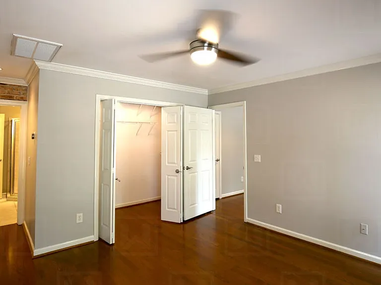 3828 Arundel Dr — Photo 12
