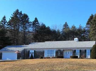 8 Island View Dr, Cumberland Foreside, ME 04110