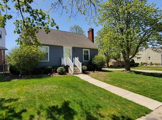 604 Parkwood Ave, Monroe, MI 48162