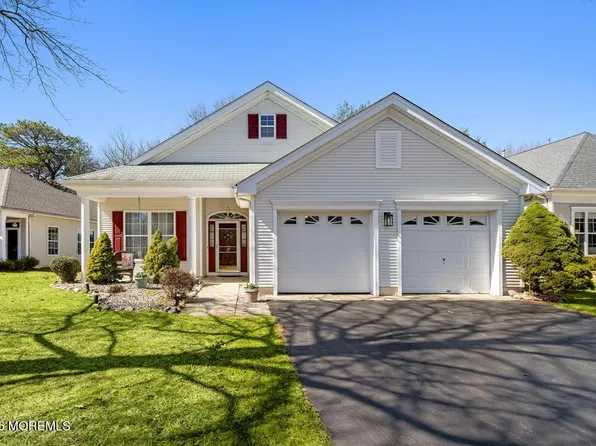 36 Silverspring Drive, Lakewood, NJ 08701