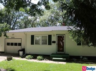 3002 S 39th St, Omaha, NE 68105