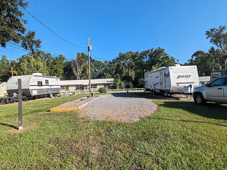 5617 US Highway 98 N — Photo 4