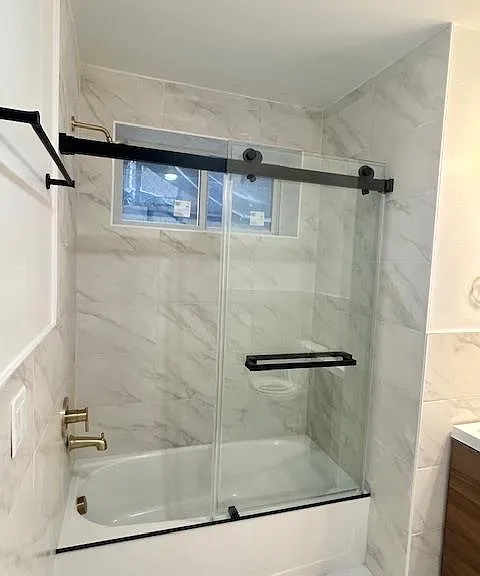 88 Romaine Ave — Photo 3