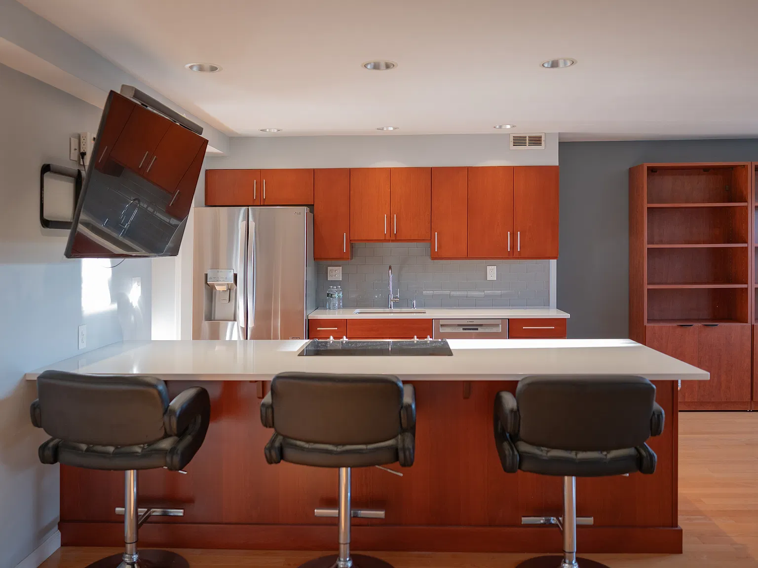 1 bed, 900 sqft, $2,195 — Photo 1