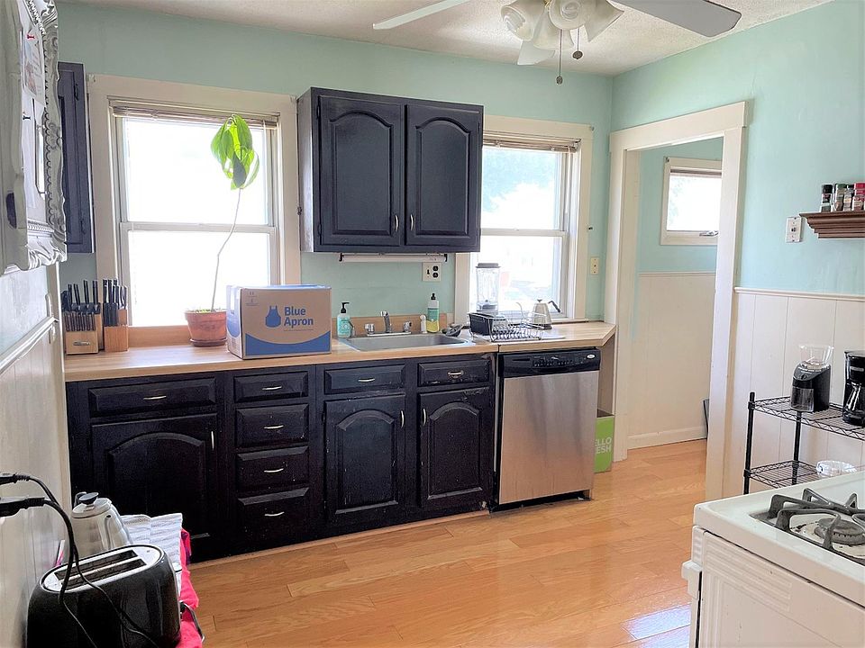 1st image of 16 Hamilton St Floor 2