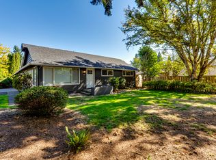 395 Fairway Loop, Eugene, OR 97401