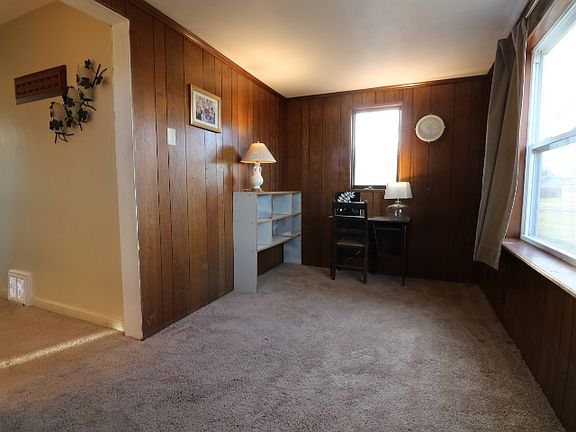 2nd image of 26192 Lake Dr