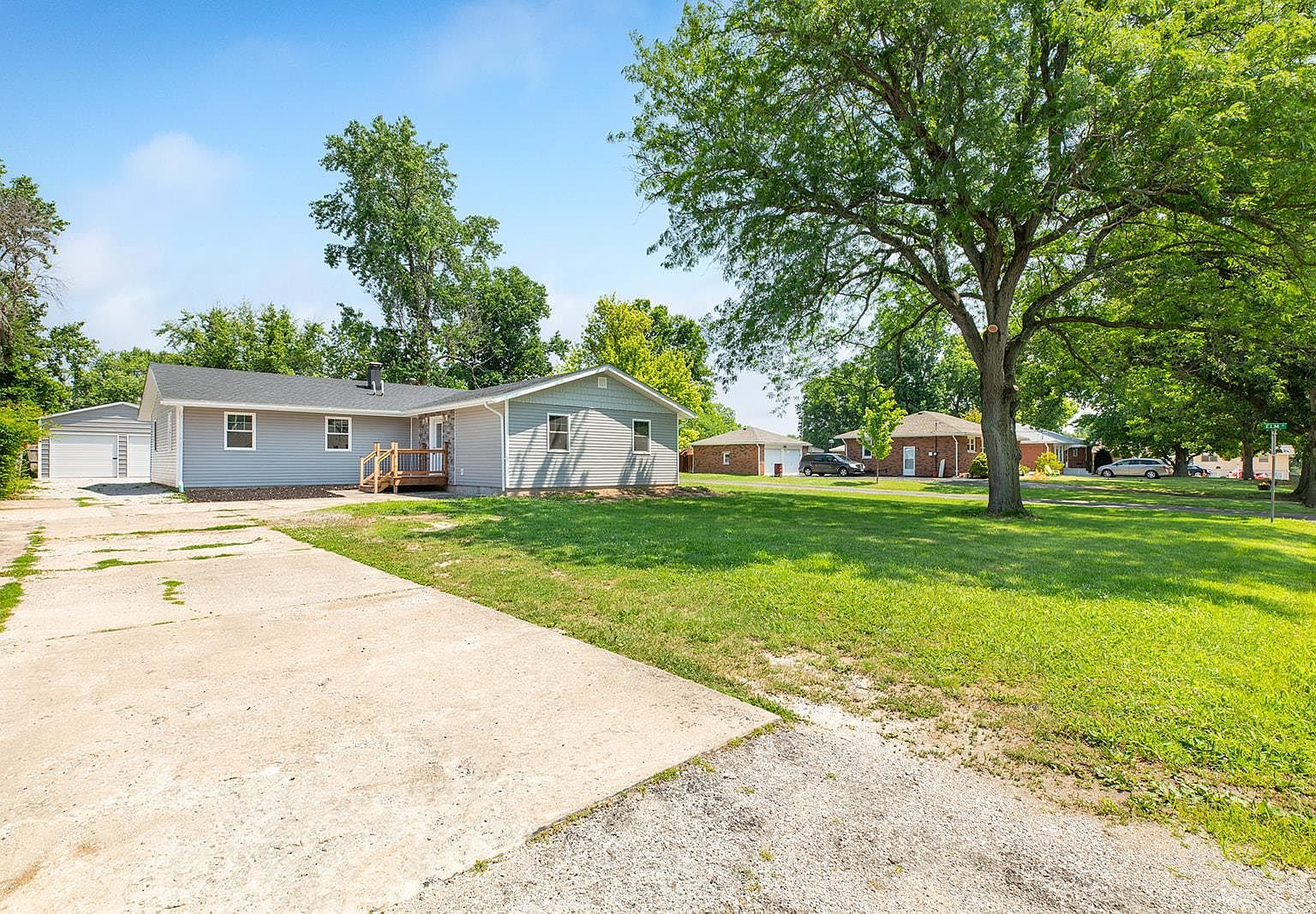 111 South St, Brighton, IL 62012 MLS 23038797 Zillow