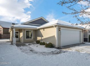 7933 W Kayak Ct, Rathdrum, ID 83858