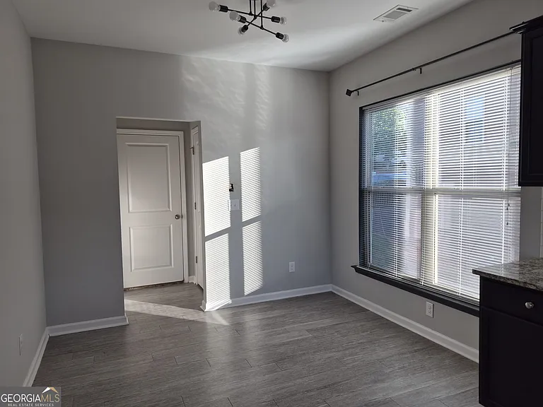 1506 Charcoal Ives Rd — Photo 13