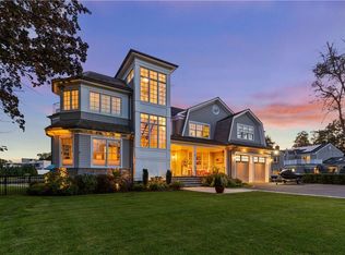 4 Philips Ln, Rye, NY 10580