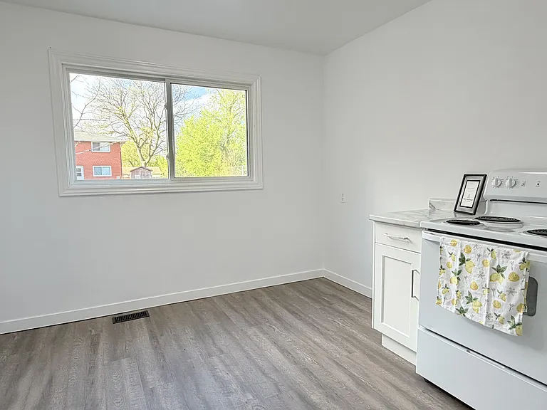 766 Indian Rd N #1 — Photo 9