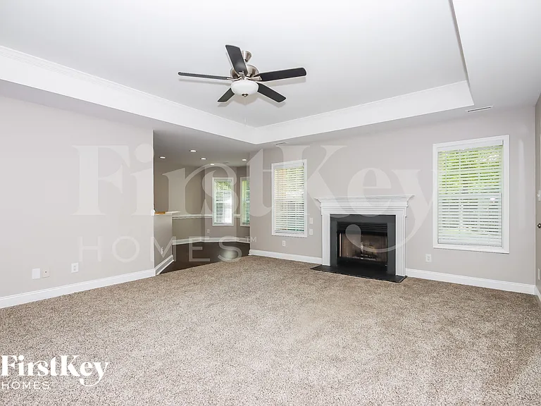 645 White Oaks Rd — Photo 5