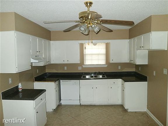 4th image of 6744 Valley Bend Dr