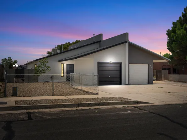 812 W Sky St SW, Albuquerque, NM 87121