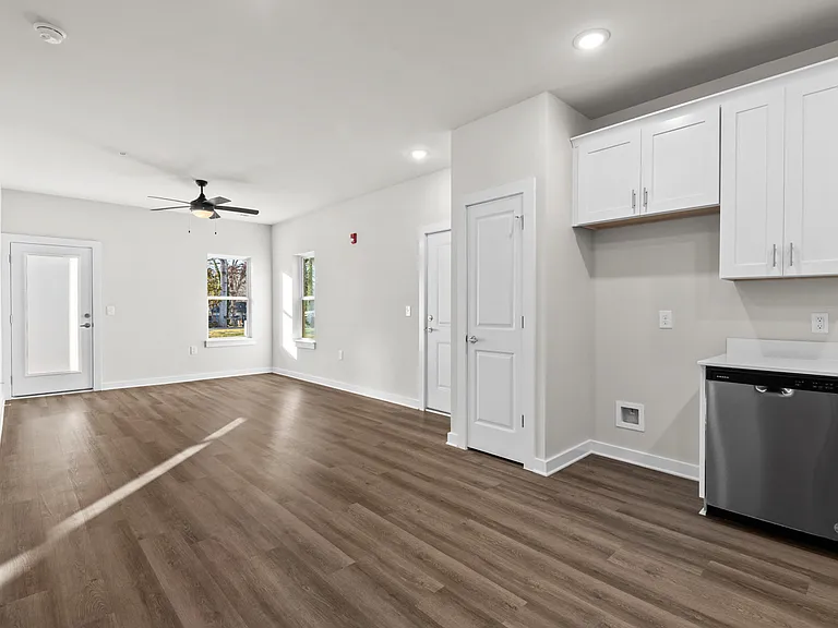 227 S 11th St #205 — Photo 24