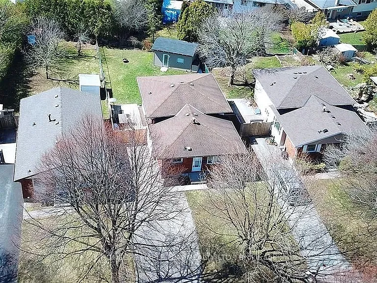 23 Barrett Cres — Photo 23